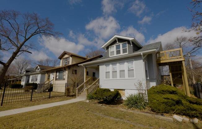 634 W 111 ST