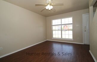 2 beds, 1.5 baths, $850, Unit Unit B