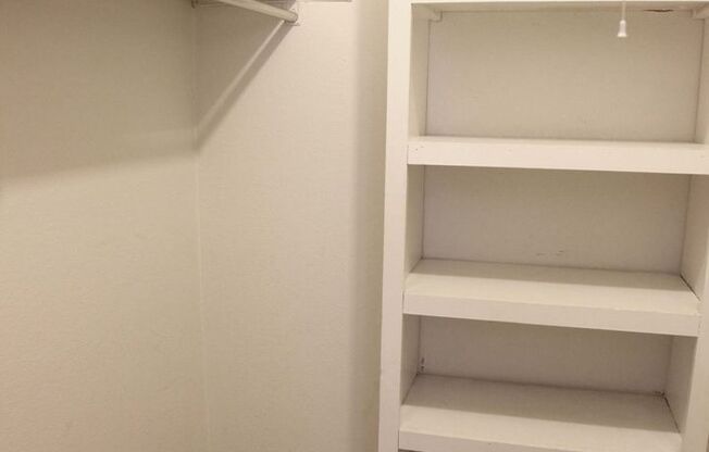 1 bed, 1 bath, $1,295, Unit # I 206