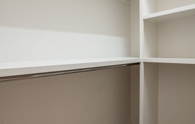 2 beds, 2 baths, $2,084, Unit 875 Michigan Ave Apt. 103