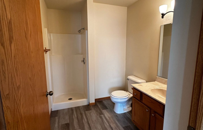 3 beds, 2 baths, $1,475