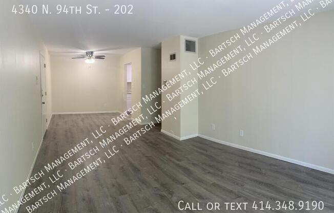 4340 N 94 ST