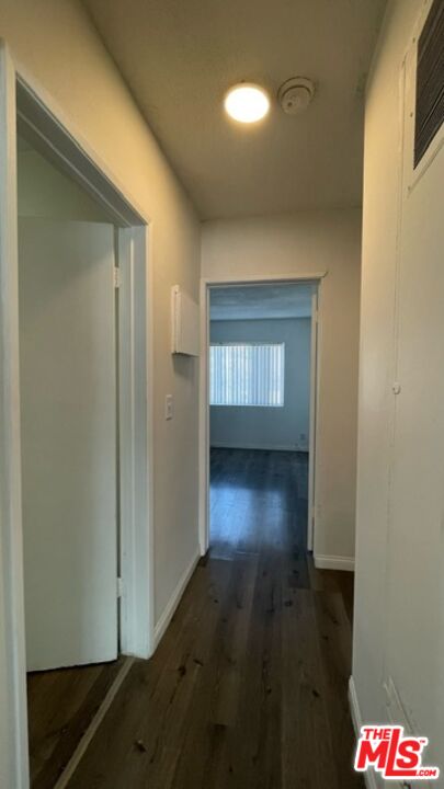 1 bed, 1 bath, 785 sqft, $1,875, Unit 7