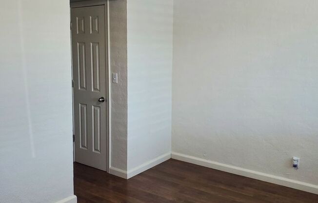 Studio, 1 bath, 367 sqft, $1,650, Unit #11