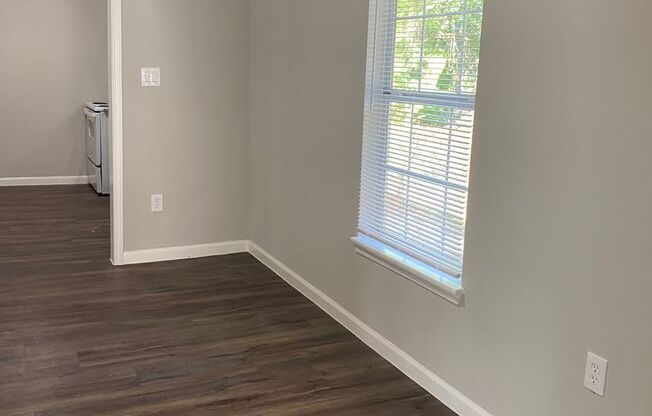 Upcoming charming 2 bed / 1 bath near downtown Houston.
