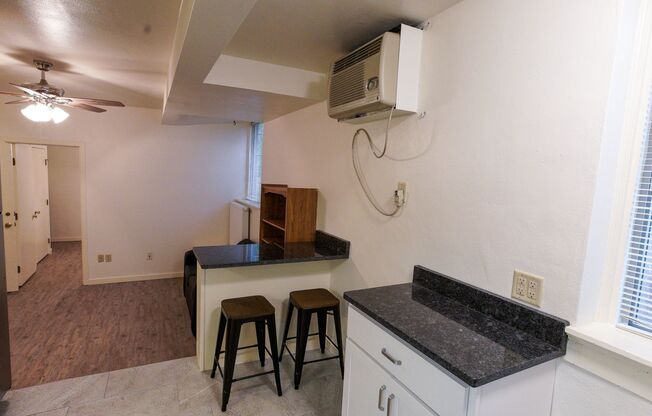 1 bed, 1 bath, $1,285