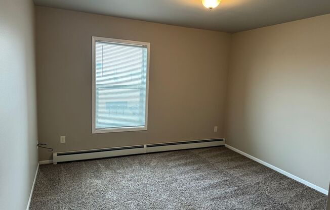 1 bed, 1 bath, 662 sqft, $1,020, Unit 2400-303
