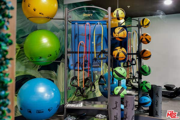 Studio, 1 bath, 537 sqft, $2,300, Unit 822