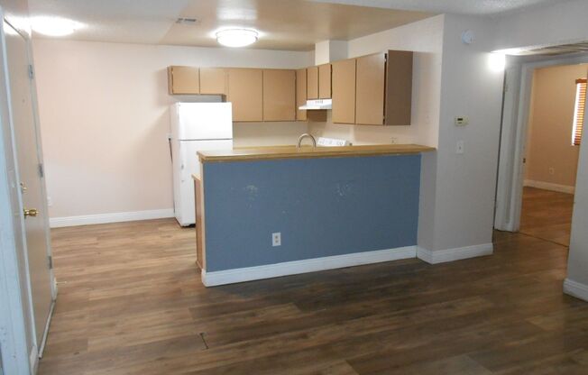 1st Floor Condo in Sunrise Manor