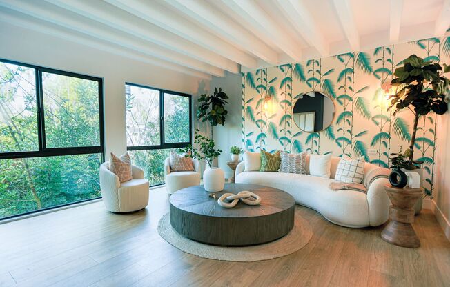 30+ Day Fully Stylishly furnished & Tastefully designed Newport Beach Vacation Rental