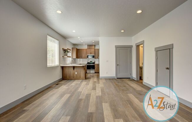 3 beds, 2.5 baths, 1,900 sqft, $2,350, Unit 815 Williams 3bed 2.5 bth