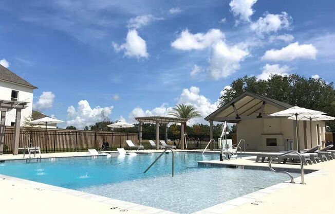 3 Bedroom House in Dutchtown |Community Pool