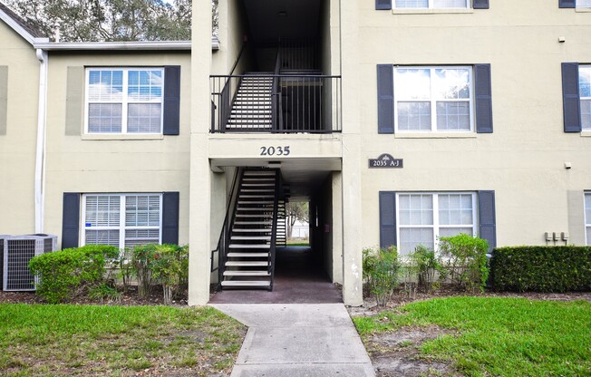 3 beds, 2 baths, $1,700, Unit Unit N