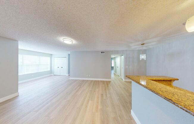 2Br/ 2Ba Condo In Villa Medici - Available Now!