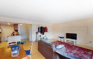 2 beds, 1 bath, 962 sqft, $4,000, Unit 3E