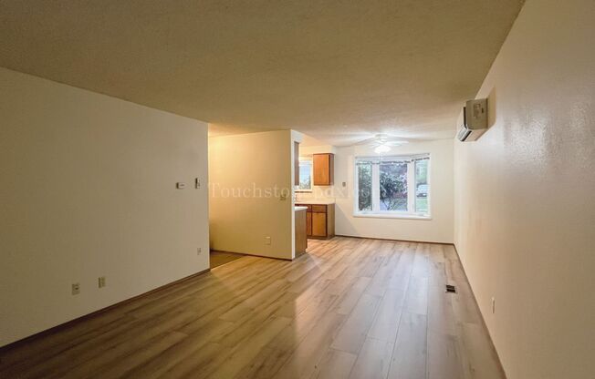 2 beds, 1 bath, $1,625, Unit 1403