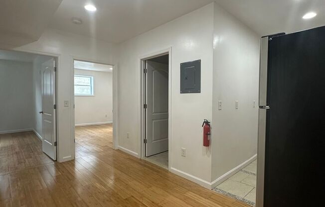 160-162 University Ave