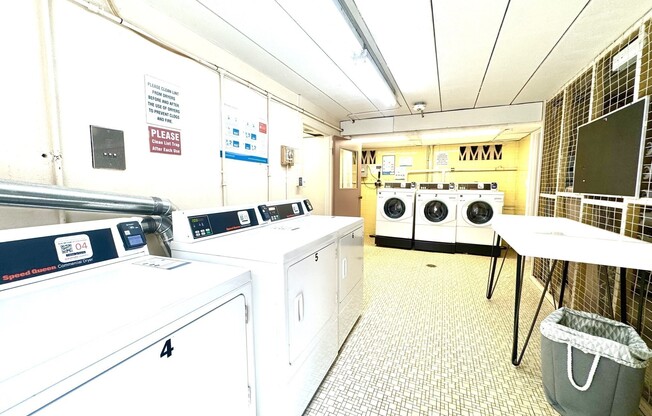 1 bed, 1 bath, 650 sqft, $2,400, Unit 3F