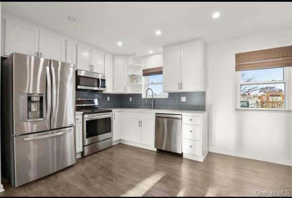 3 beds, 1 bath, 1,000 sqft, $3,800