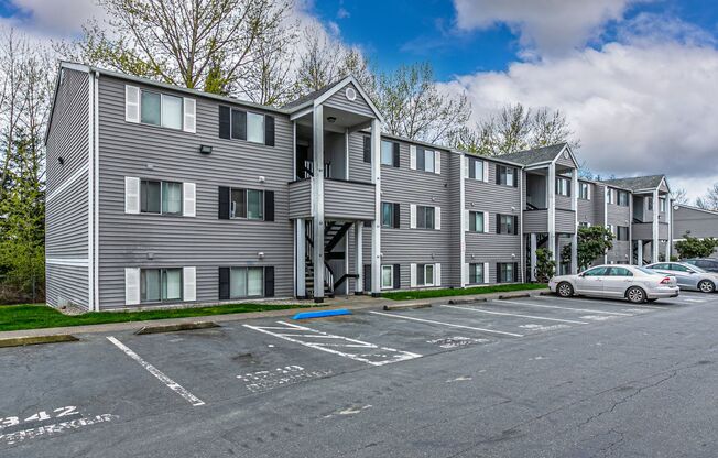 2 beds, 1 bath, 980 sqft, $1,525, Unit C65