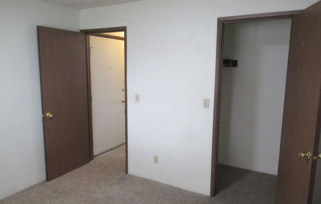 2 beds, 1 bath, 800 sqft, $1,125, Unit 39