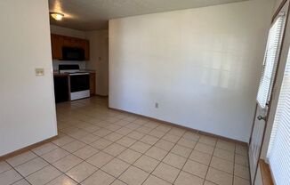 3 beds, 1 bath, $825