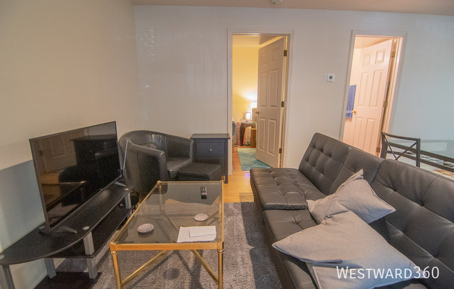 1756 W CRYSTAL AVE