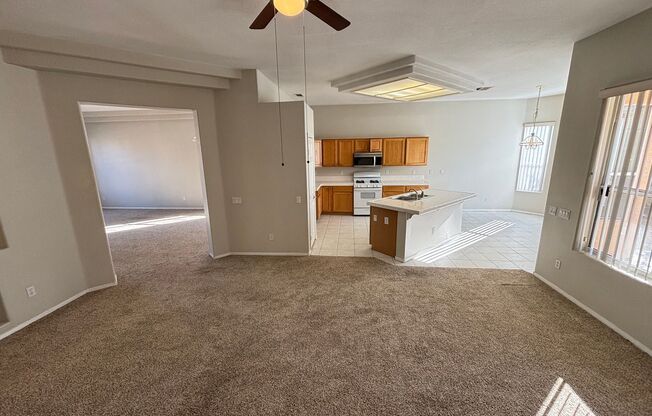 Gorgeous 4bed / 2bath home in Summerlin!