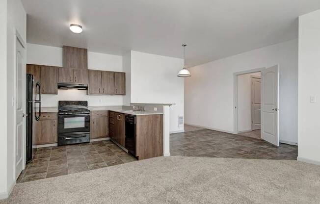 Dining Room | Tualatin Oregon Apartments | River Ridge