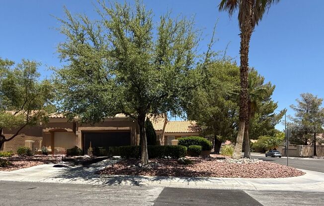 SUN CITY 55+ COMMUNITY - TWO BEDROOM TOWNHOME WITH FRONT COURTYARD