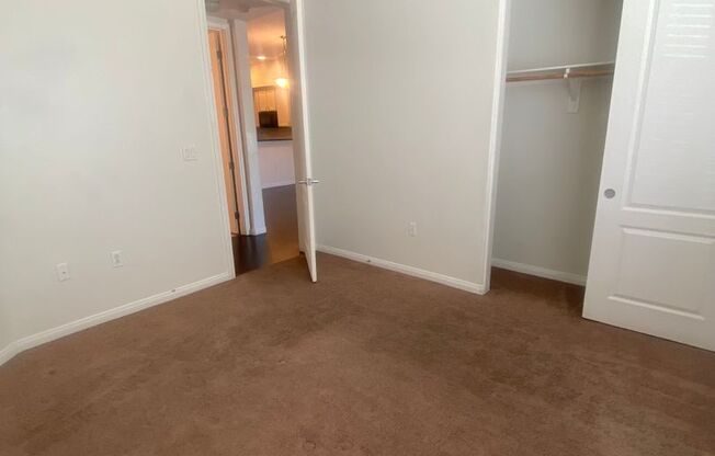 2 beds, 2 baths, $1,650, Unit 116