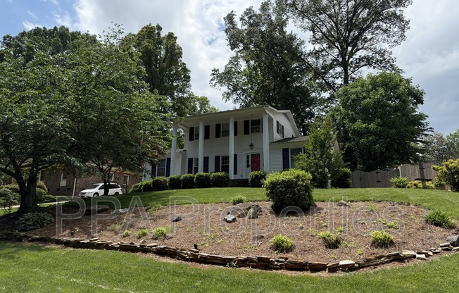 2115 CHURCHILL DR