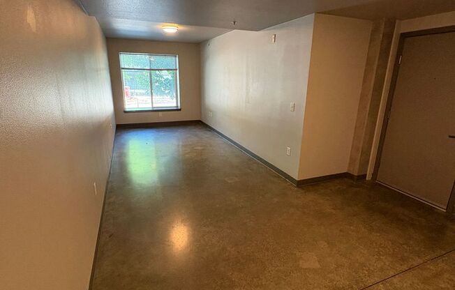 Studio, 1 bath, 436 sqft, $999, Unit 110