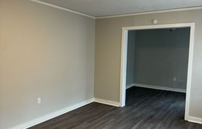 4 beds, 1 bath, $1,200