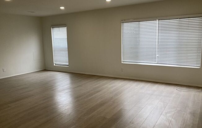 119 Driftwood St.
