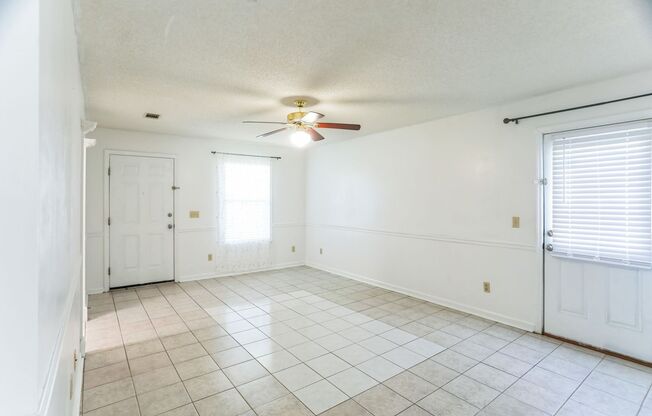 Charming 3BR  2 Bath House in Hinesville