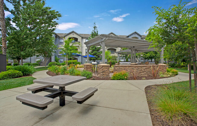 BBQ Patio and Outdoor Seating | Apartments For Rent Sacramento CA | Broadleaf Apartments