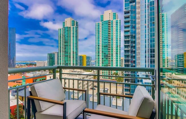 2 beds, 2.5 baths, $3,750, Unit 1112