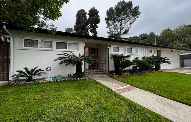 Gorgeous 3 Bedroom 1.5 Bath Home located in the scenic Mt. Washington Hillside