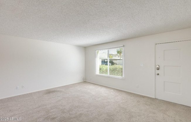 5809 E THOMAS RD