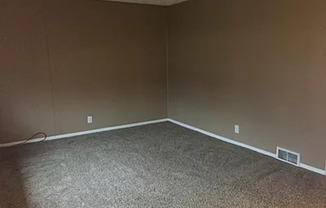 3 beds, 1 bath, $1,895