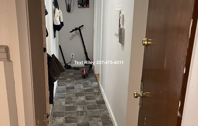 73 Empire St 4
