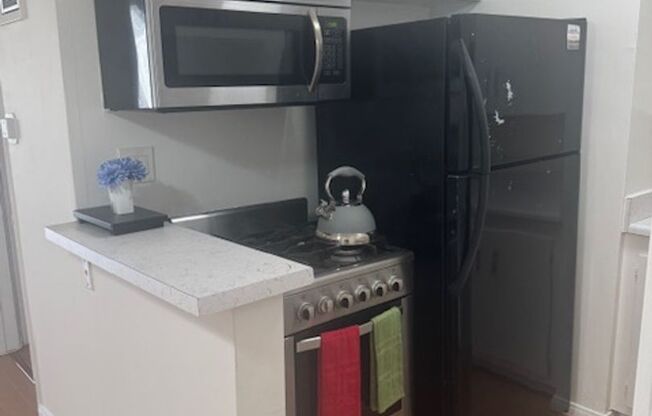 1 bed, 1 bath, 750 sqft, $2,095, Unit 201