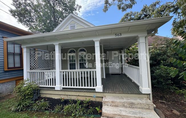 563 AUBURN AVE NE