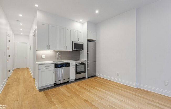 1 bed, 1 bath, $3,150, Unit 1F