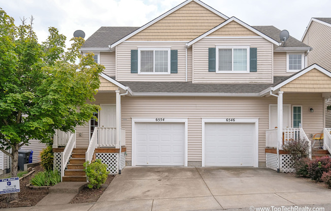 Lovely 3 BD | 2.5 Bath Townhome in Orenco | Near Intel, Nike & MAX!