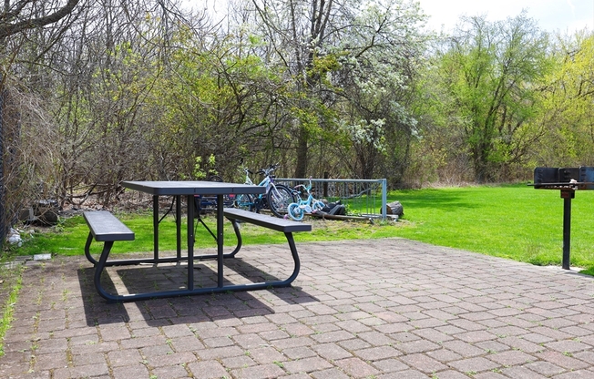 2 beds, 1 bath, 770 sqft, $2,595, Unit 4