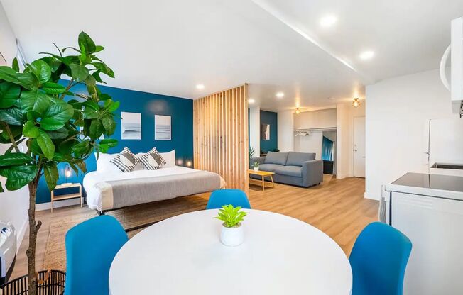 Studio, 1 bath, 500 sqft, $1,999, Unit 08
