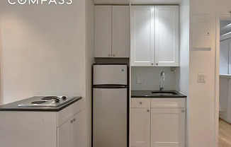 Studio, 1 bath, $3,100, Unit 2F