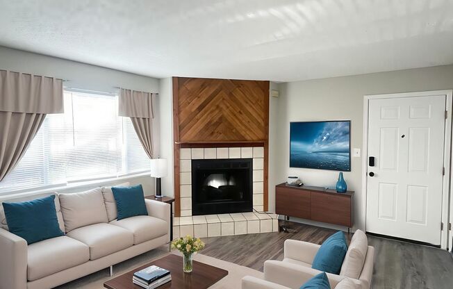 435 W Van Buren